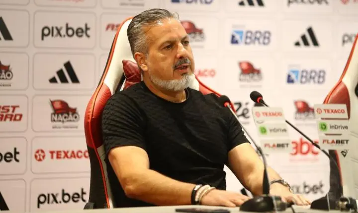 Diretor do Flamengo critica redução de estrangeiros: “Abaixar a qualidade”