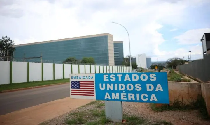 É comum EUA fecharem embaixada antes de eleições tensas, dizem analistas
