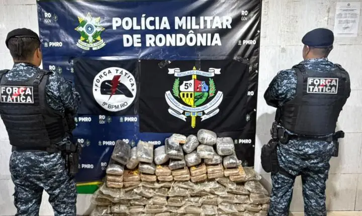 FORÇA TÁTICA DO 5º BPM LOCALIZA ENTORPECENTES EM IMÓVEL ABANDONADO NO BAIRRO SÃO FRANCISCO