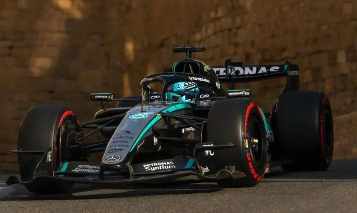 George Russell segura Verstappen e vence GP do Azerbaijão de Fórmula 1