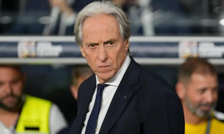Jorge Jesus faz comparação entre Nuno Mendes do PSG e da seleção de Portugal