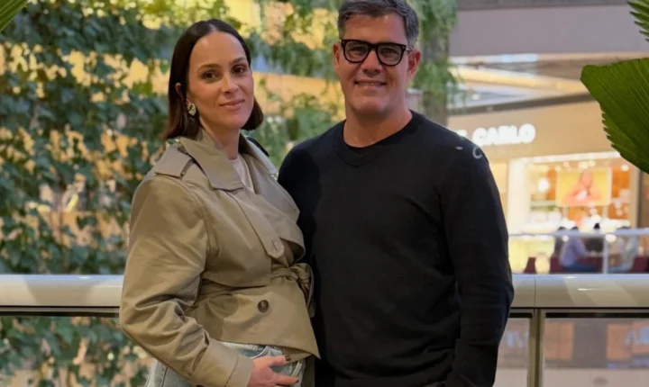 Juliano Cazarré e esposa anunciam gravidez do sétimo filho