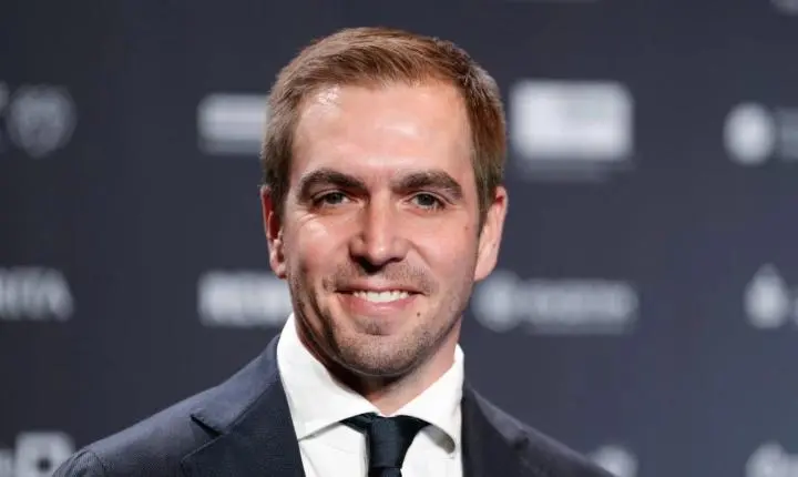 Lahm: ‘Assistir ao Manchester City era um prazer, mas o clube se afastou de suas origens’