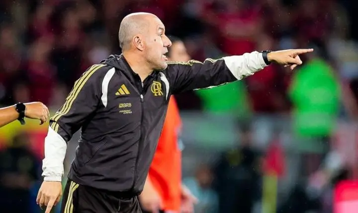 Leonardo Jardim destaca motivação do Flamengo no Brasileiro após “luto”