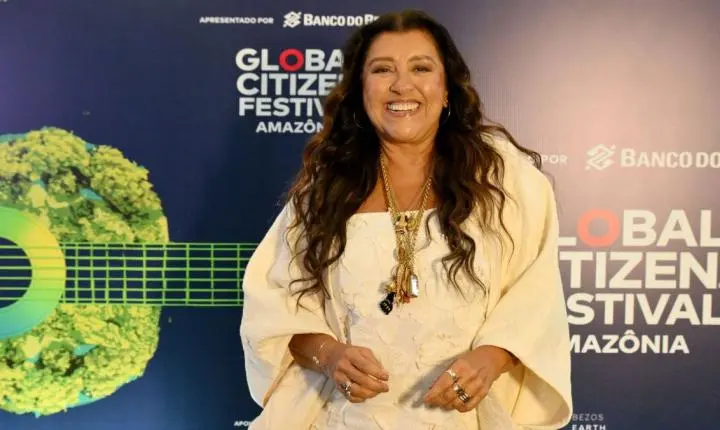 Longe da Globo, Regina Casé terá novo programa com auditório no YouTube