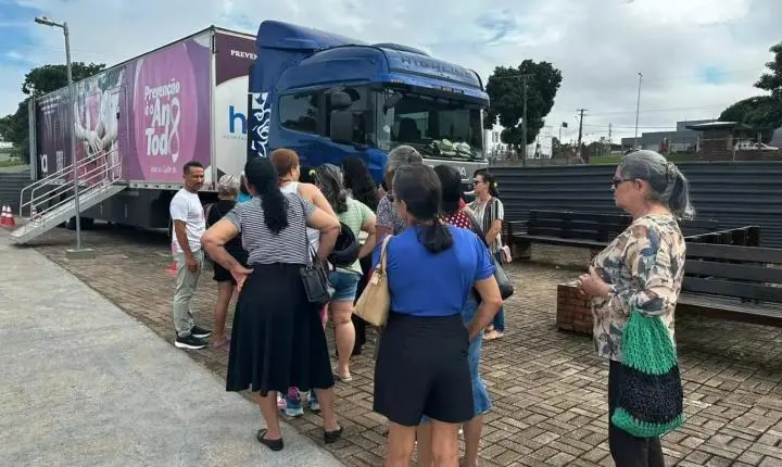 Mamografias gratuitas na USF Osvaldo Piana são oferecidas pela carreta do Hospital do Amor