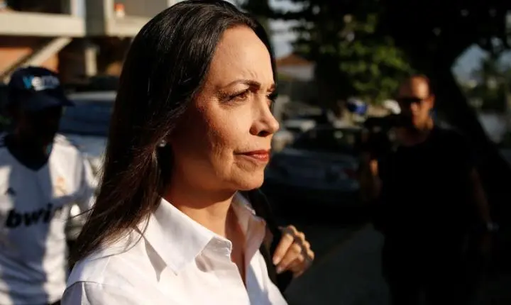 María Corina Machado é barrada ao tentar retornar à Venezuela, diz assessor