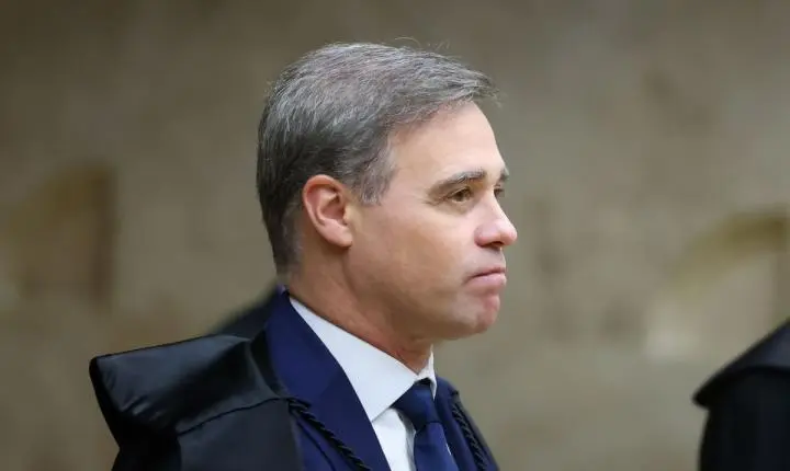 Mendonça reconsidera decisão e libera post de deputada sobre Nossa Senhora