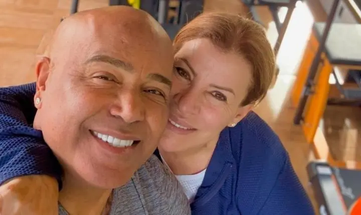 “Mudou quem eu sou”, diz viúva de Rick em reflexão sobre luto