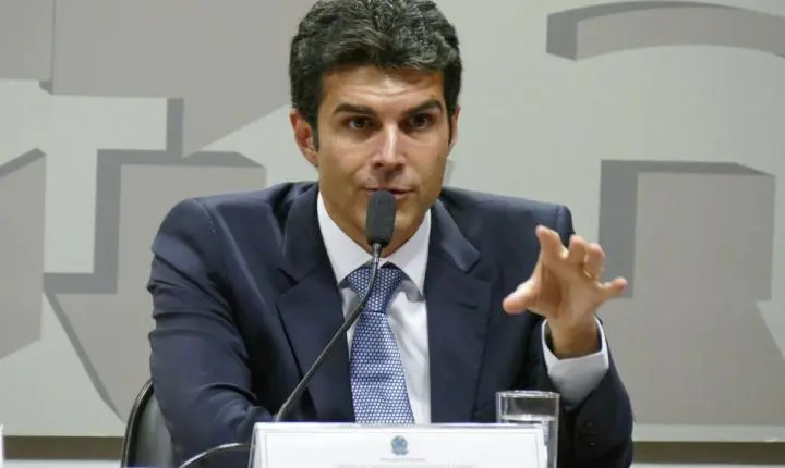 Quaest: Helder lidera disputa pelo Senado no PA; 2ª vaga tem empate técnico