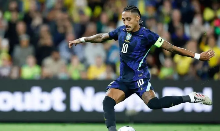 Raphinha tem edema na coxa e é cortado do amistoso da Seleção contra Índia