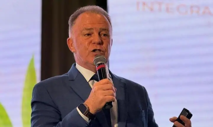 Real Time: Casagrande lidera Senado no ES; 2ª vaga está indefinida
