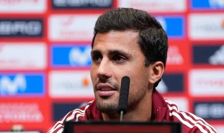 Rodri comenta sobre a disputa pela Bola de Ouro e descarta exigências pessoais