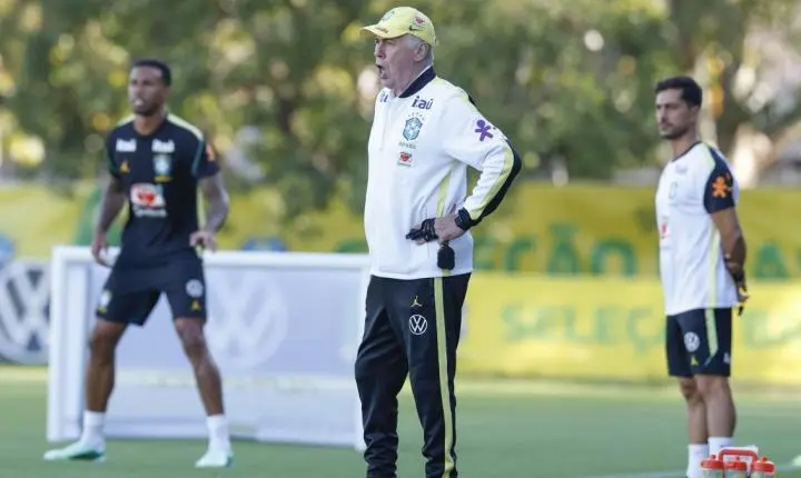 Seleção Brasileira volta aos treinos um dia após empate contra Austrália