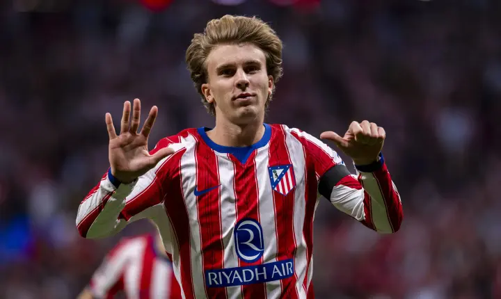 O jovem do Atlético de Madrid que dominou o meio-campo de R$ 900 milhões do Manchester United