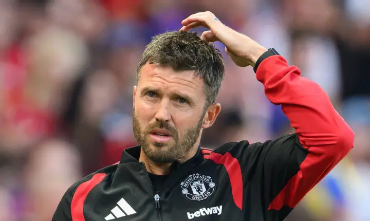 Em crise, Manchester United mantém Carrick, mas dirigentes já discordam sobre próximo técnico