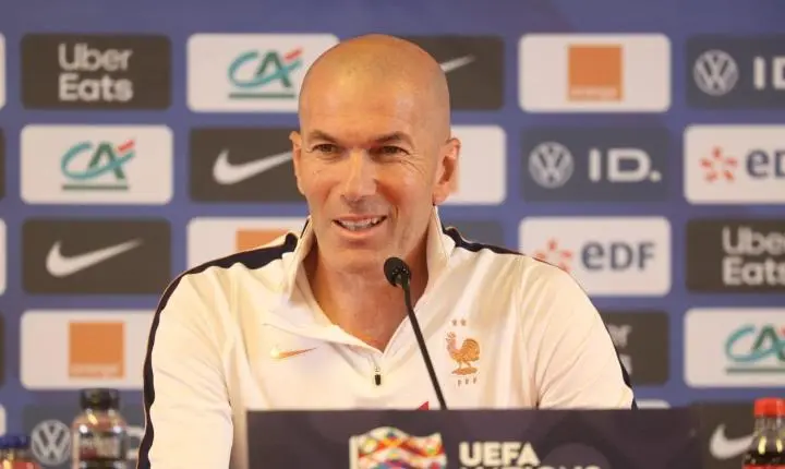 Zidane expressa desejo de jogar ao lado de destaque do Manchester City